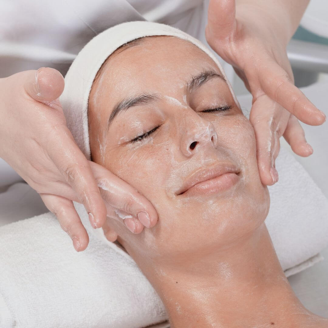 Environ Focus On Texture Facial